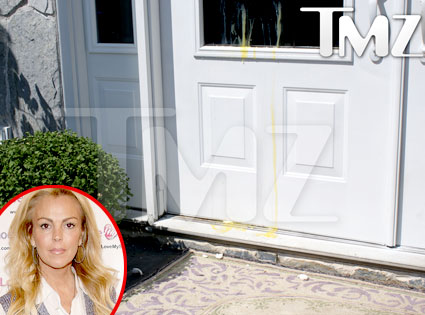 Dina Lohan, Home Dina Lohan, Home